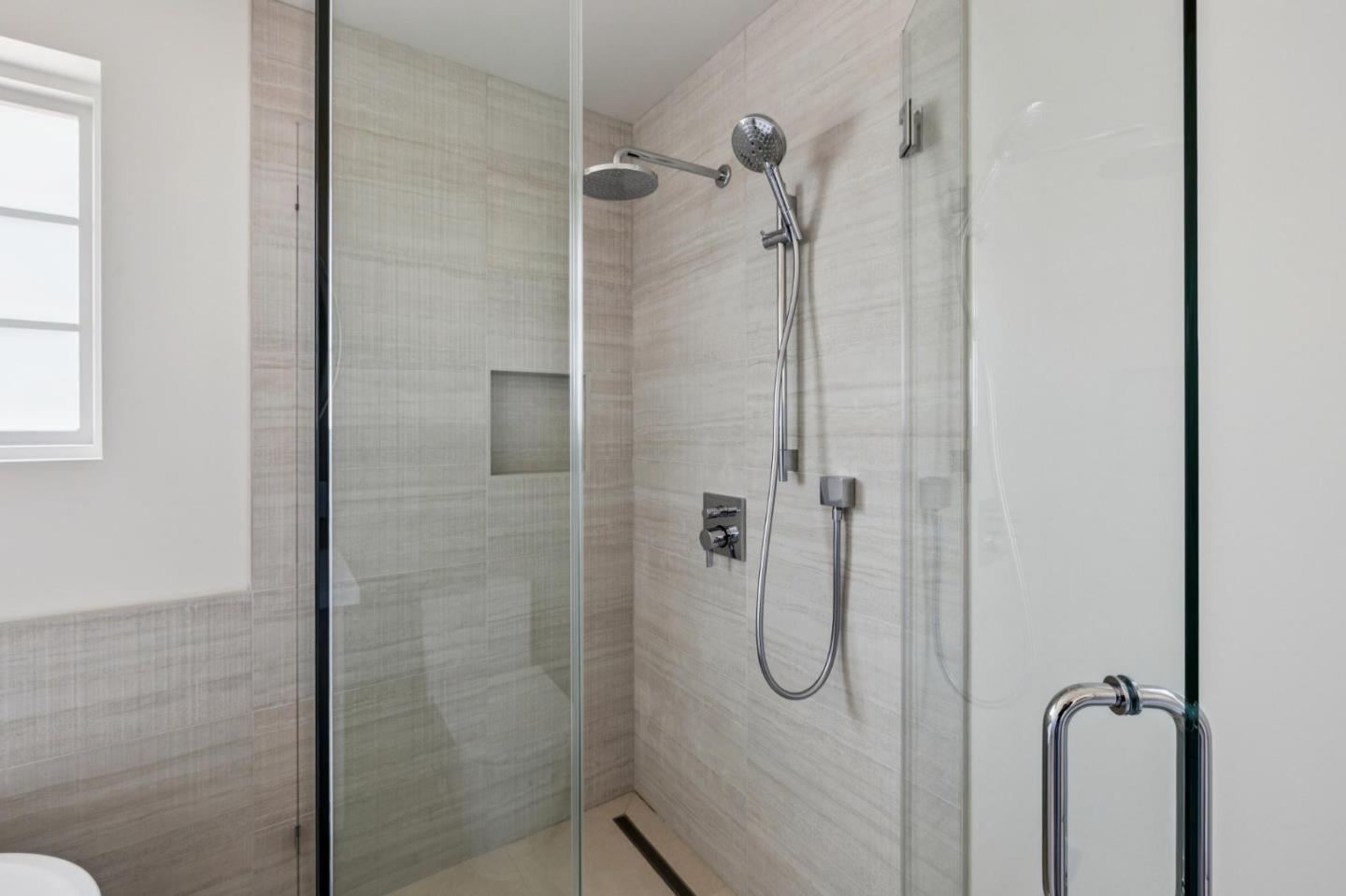 Detail Gallery Image 25 of 43 For 577 Creekside Ct, Half Moon Bay,  CA 94019 - 3 Beds | 2/1 Baths