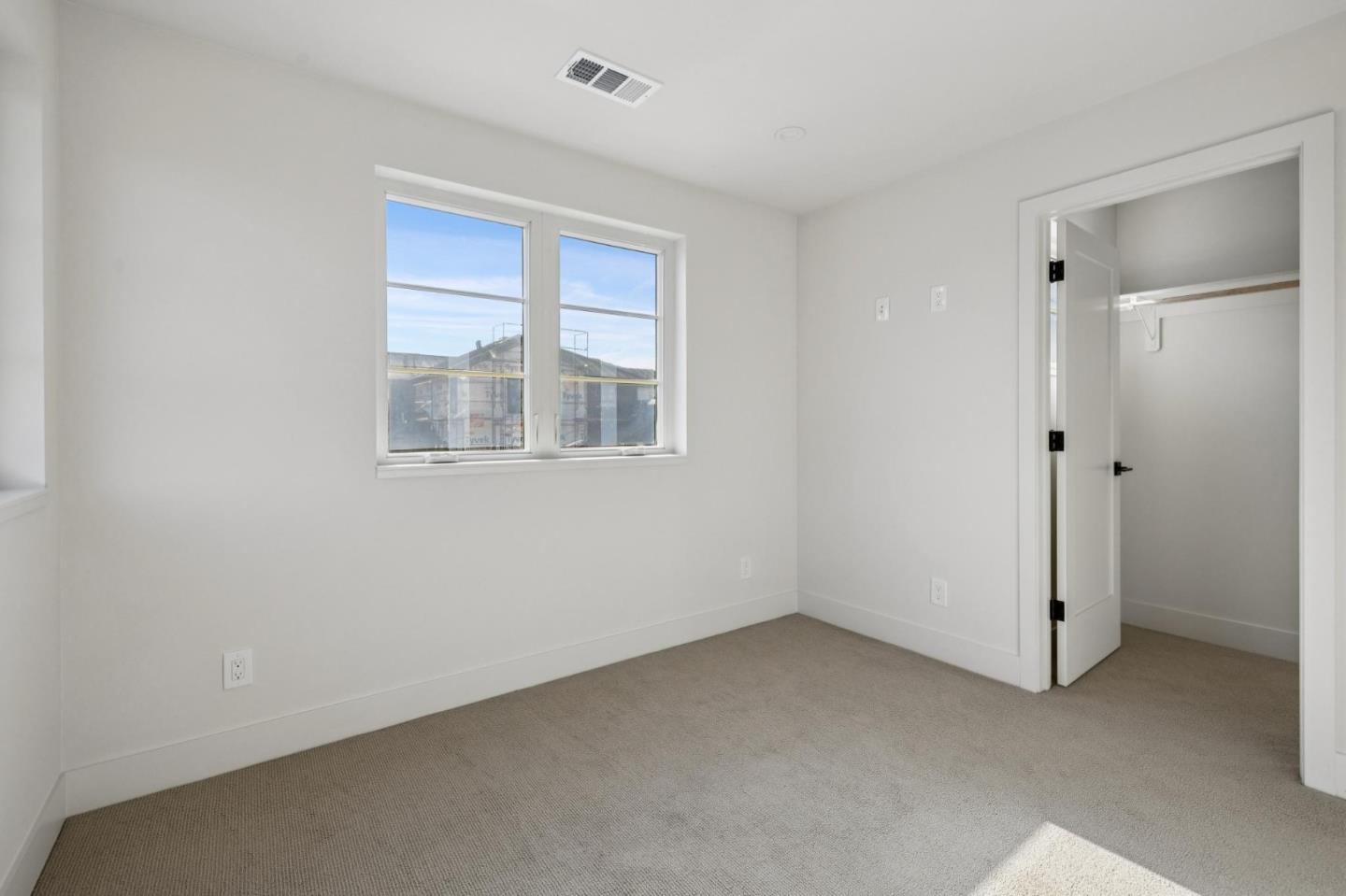 Detail Gallery Image 29 of 43 For 577 Creekside Ct, Half Moon Bay,  CA 94019 - 3 Beds | 2/1 Baths