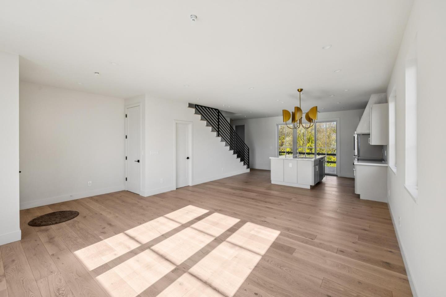 Detail Gallery Image 3 of 43 For 577 Creekside Ct, Half Moon Bay,  CA 94019 - 3 Beds | 2/1 Baths