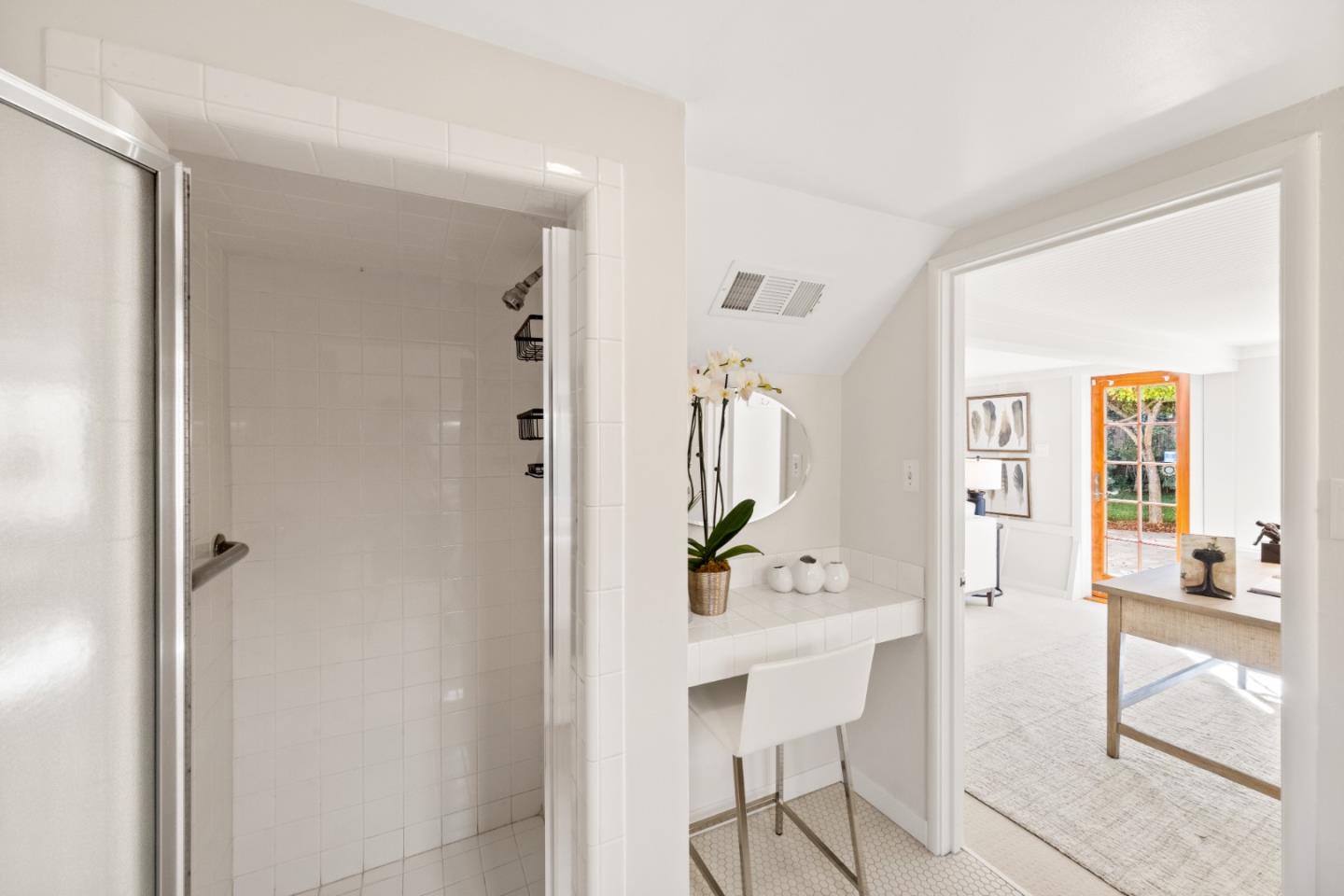 Detail Gallery Image 23 of 50 For 105 Pepper Ave, Burlingame,  CA 94010 - 4 Beds | 2 Baths