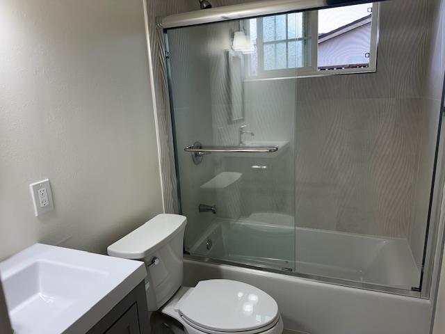 Detail Gallery Image 4 of 9 For 1040 Linda Dr, Campbell,  CA 95008 - 4 Beds | 2 Baths