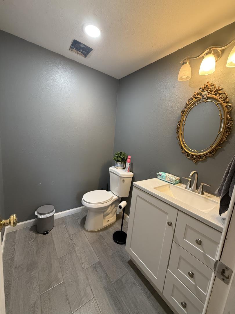 Detail Gallery Image 18 of 48 For 1336 Northgate Dr, Manteca,  CA 95336 - 4 Beds | 2/1 Baths