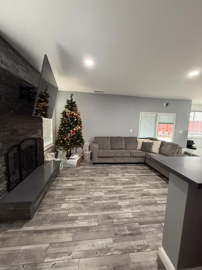 Detail Gallery Image 20 of 48 For 1336 Northgate Dr, Manteca,  CA 95336 - 4 Beds | 2/1 Baths