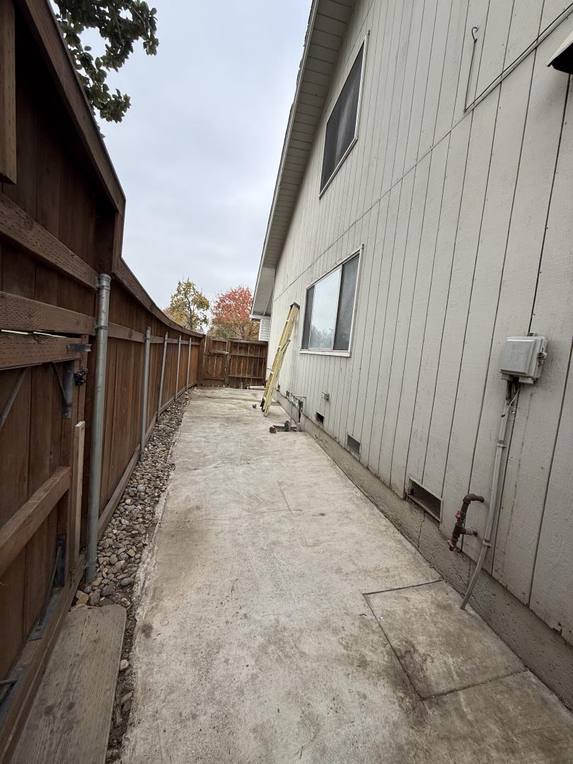 Detail Gallery Image 25 of 48 For 1336 Northgate Dr, Manteca,  CA 95336 - 4 Beds | 2/1 Baths