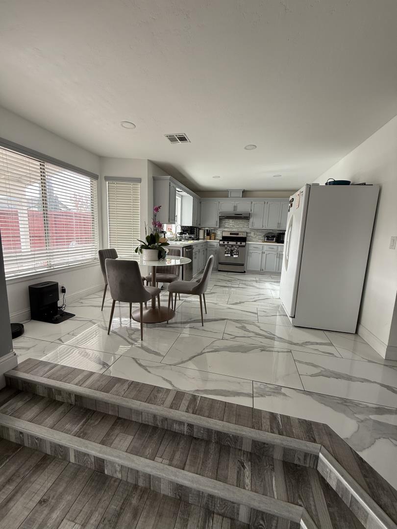 Detail Gallery Image 26 of 48 For 1336 Northgate Dr, Manteca,  CA 95336 - 4 Beds | 2/1 Baths