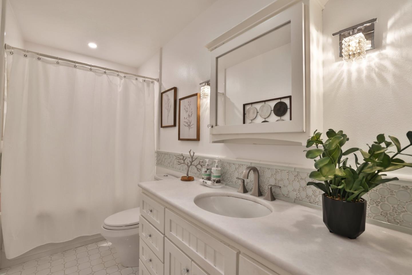 Detail Gallery Image 23 of 46 For 15171 Chelsea Dr, San Jose,  CA 95124 - 5 Beds | 3 Baths