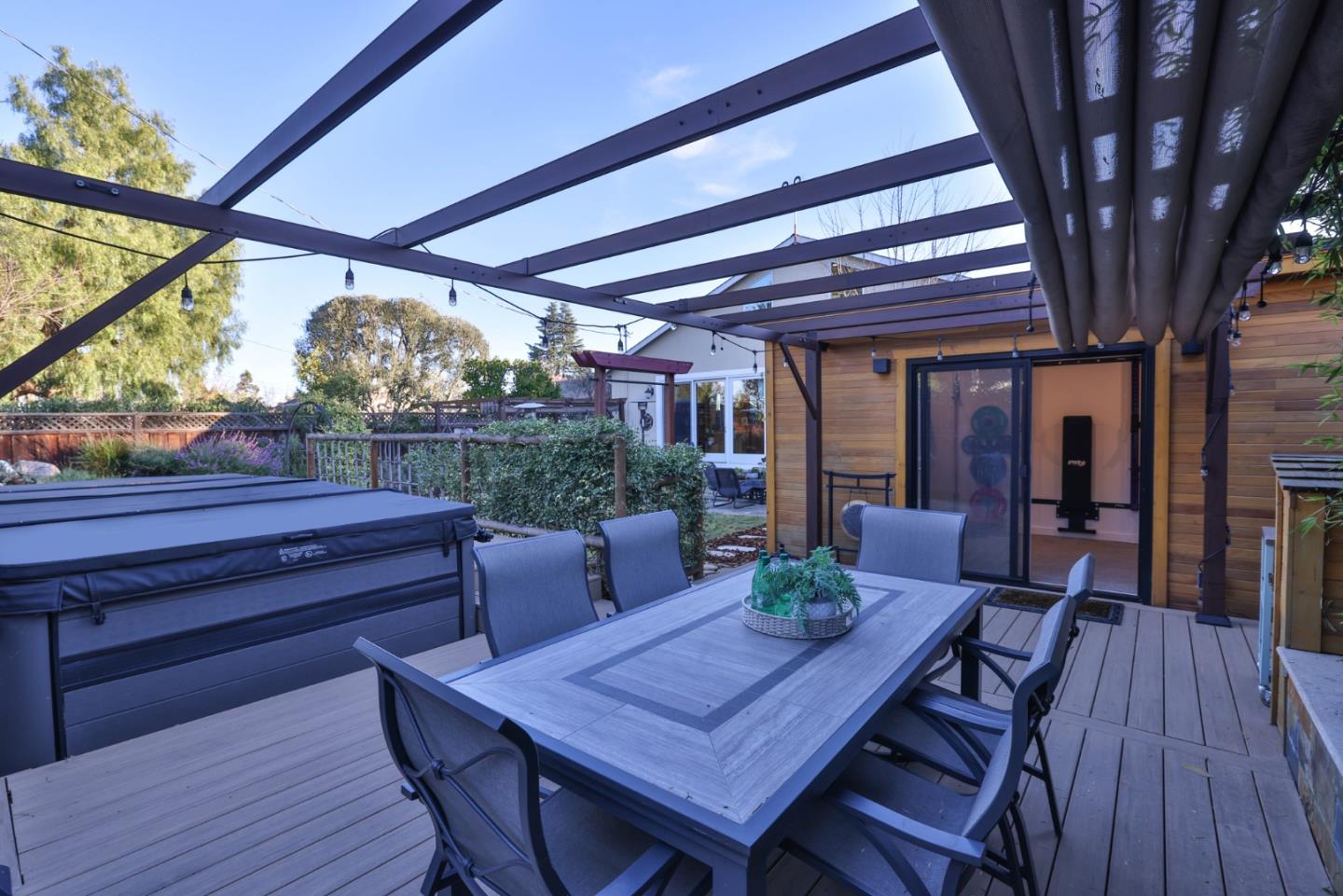 Detail Gallery Image 31 of 46 For 15171 Chelsea Dr, San Jose,  CA 95124 - 5 Beds | 3 Baths