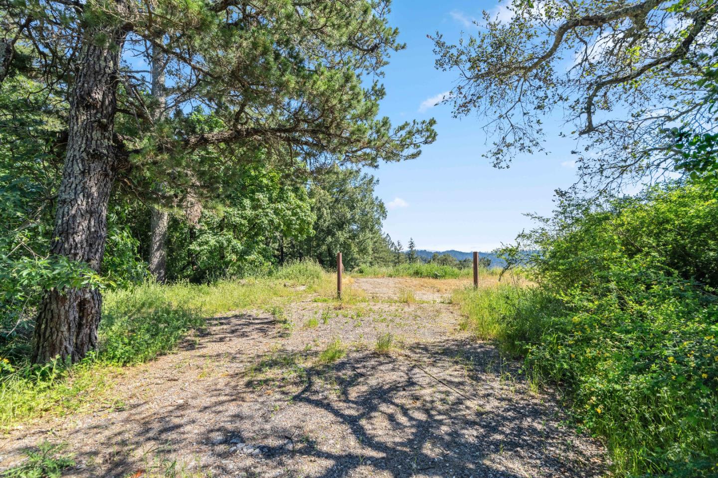 Detail Gallery Image 6 of 23 For 22981 Highway 17, Los Gatos,  CA 95033 - – Beds | – Baths