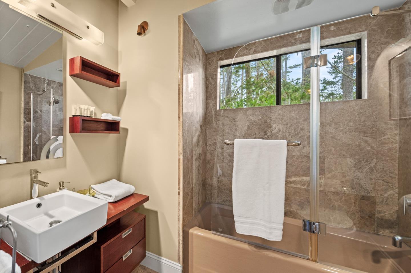 Detail Gallery Image 26 of 35 For 4021 Sunridge Rd, Pebble Beach,  CA 93953 - 4 Beds | 3 Baths