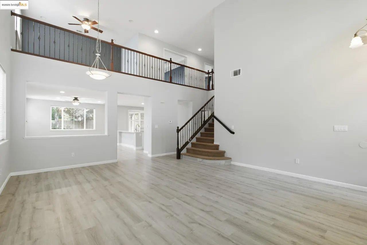 Detail Gallery Image 3 of 9 For 145 Warhol Way, Oakley,  CA 94561 - 4 Beds | 3/1 Baths