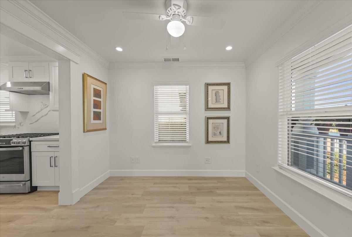 Detail Gallery Image 10 of 43 For 272 Clay St, Monterey,  CA 93940 - 3 Beds | 1 Baths