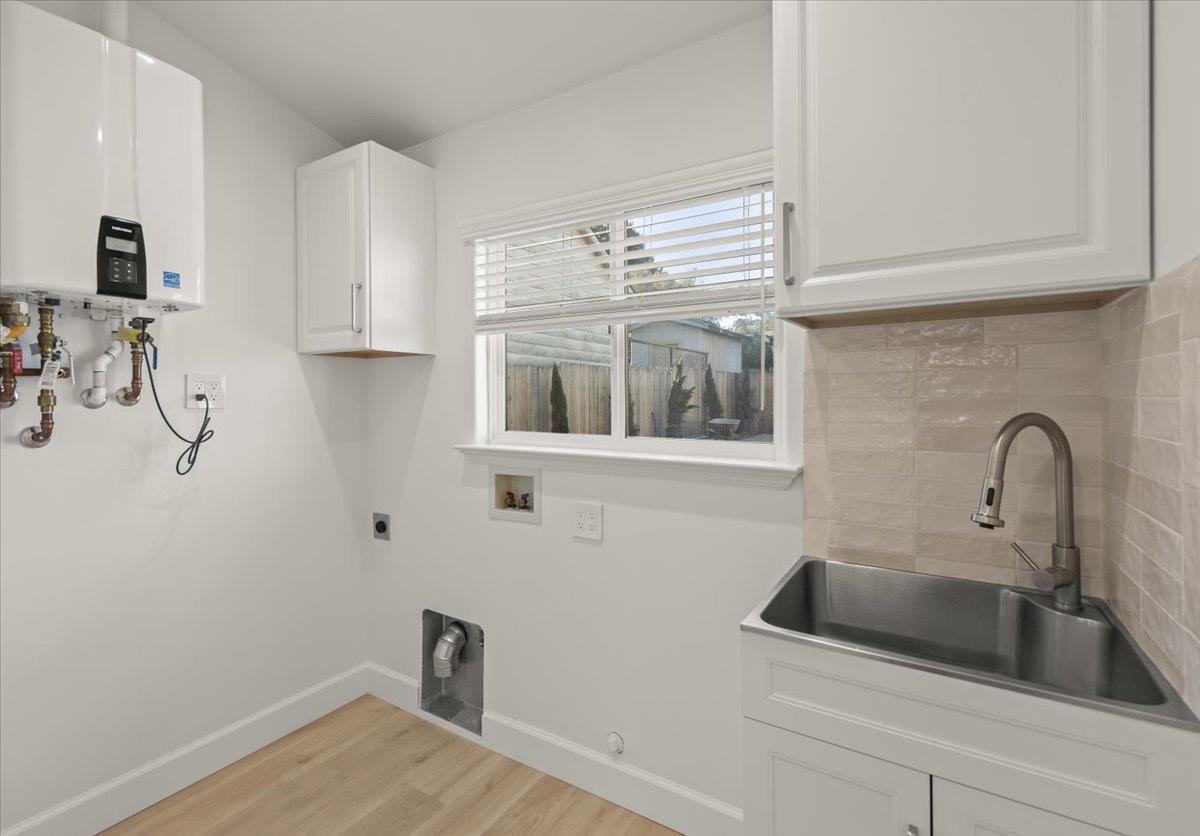 Detail Gallery Image 19 of 43 For 272 Clay St, Monterey,  CA 93940 - 3 Beds | 1 Baths