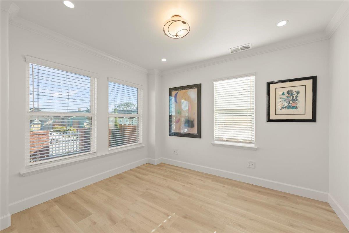 Detail Gallery Image 8 of 43 For 272 Clay St, Monterey,  CA 93940 - 3 Beds | 1 Baths