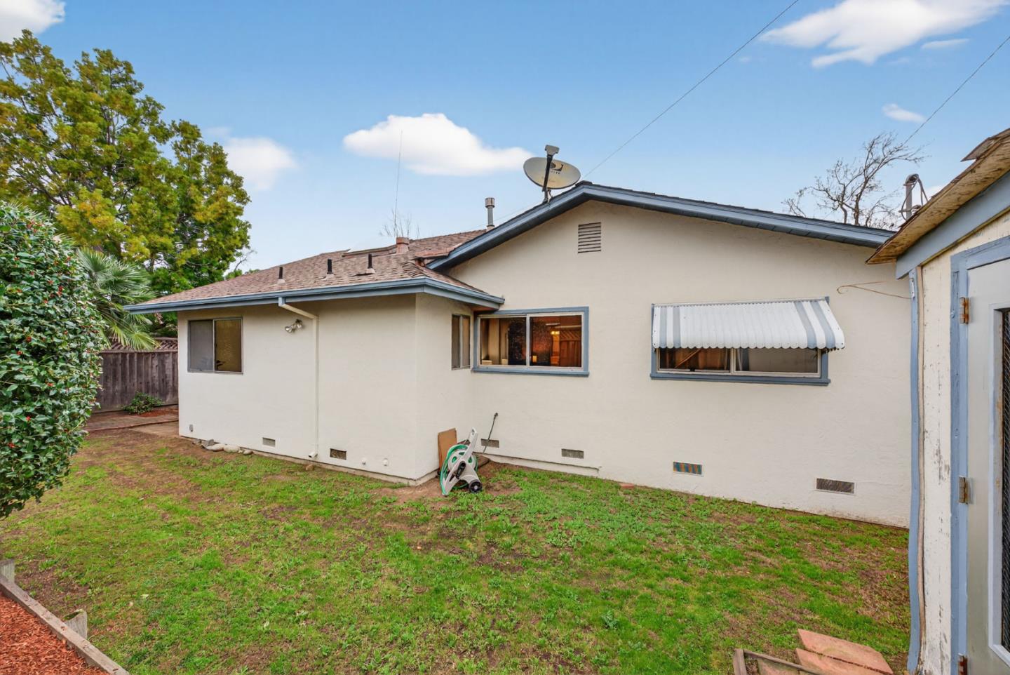 Detail Gallery Image 27 of 35 For 1858 Lencar Way, San Jose,  CA 95124 - 3 Beds | 3 Baths