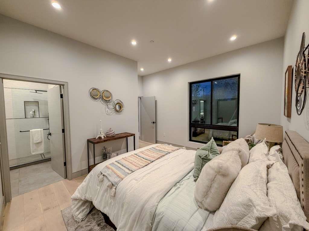 Detail Gallery Image 9 of 20 For 68 Page St, Campbell,  CA 95008 - 3 Beds | 3 Baths