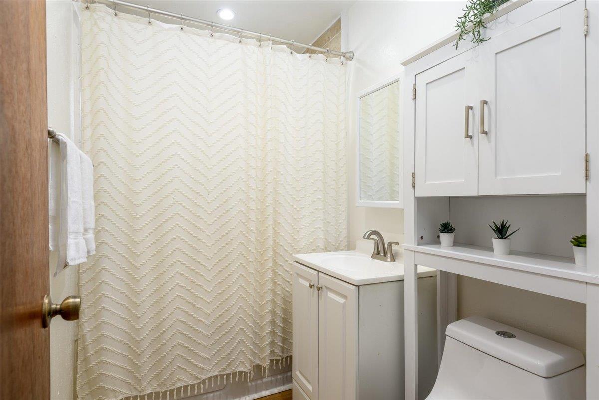 Detail Gallery Image 17 of 23 For 855 Sierra St, Moss Beach,  CA 94038 - 4 Beds | 2 Baths