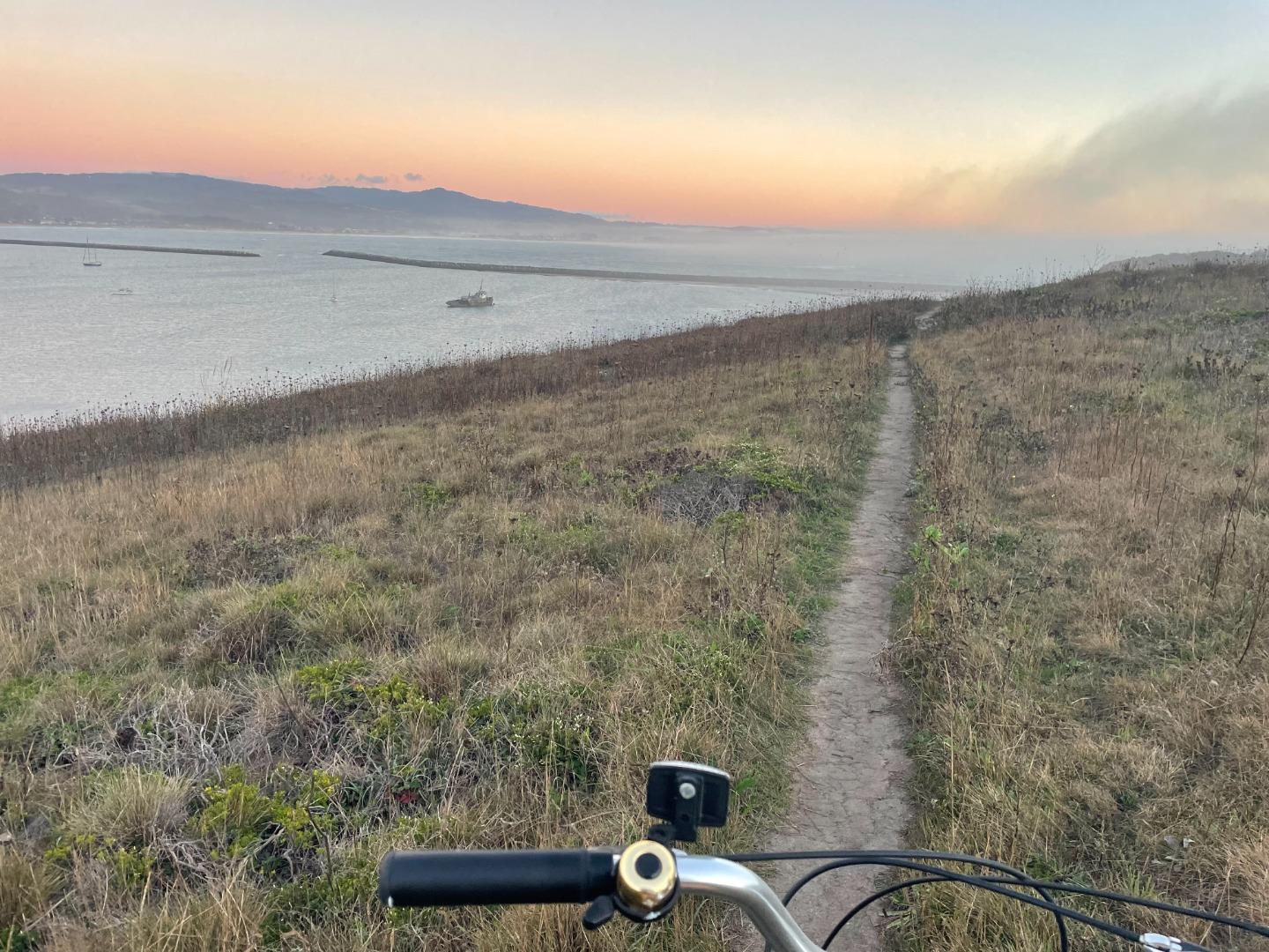 Detail Gallery Image 21 of 23 For 855 Sierra St, Moss Beach,  CA 94038 - 4 Beds | 2 Baths