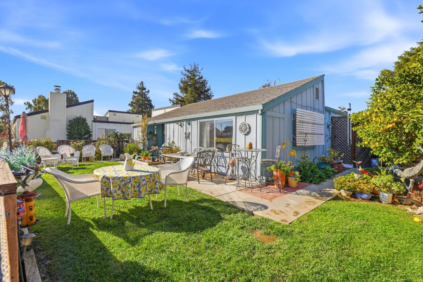 Detail Gallery Image 24 of 44 For 304 Ridgemark Dr, Hollister,  CA 95023 - 3 Beds | 2 Baths