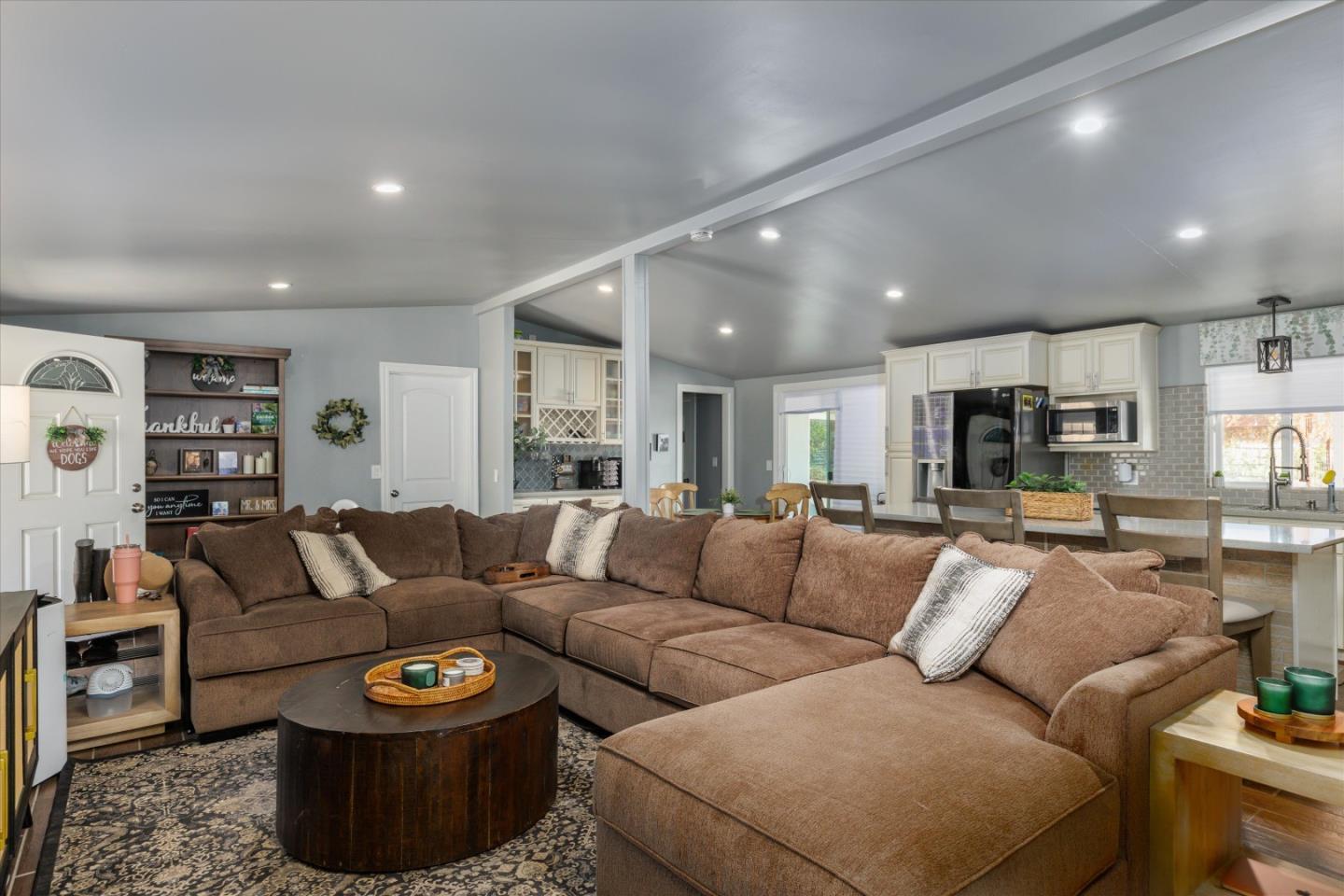 Detail Gallery Image 18 of 21 For 840 S Oak Glen Ave Na,  Nipomo,  CA 93444 - 6 Beds | 4 Baths