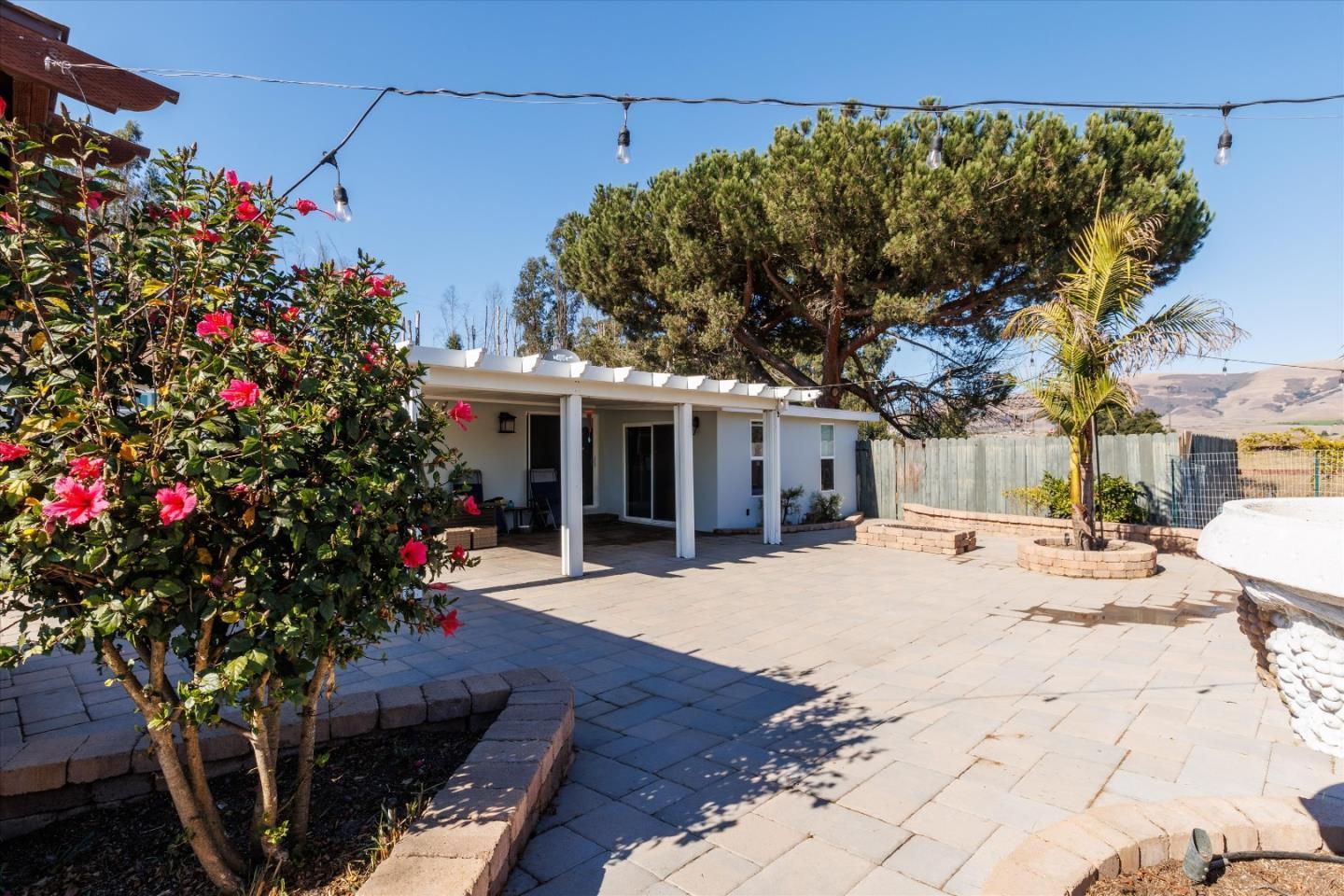 Detail Gallery Image 4 of 21 For 840 S Oak Glen Ave Na,  Nipomo,  CA 93444 - 6 Beds | 4 Baths