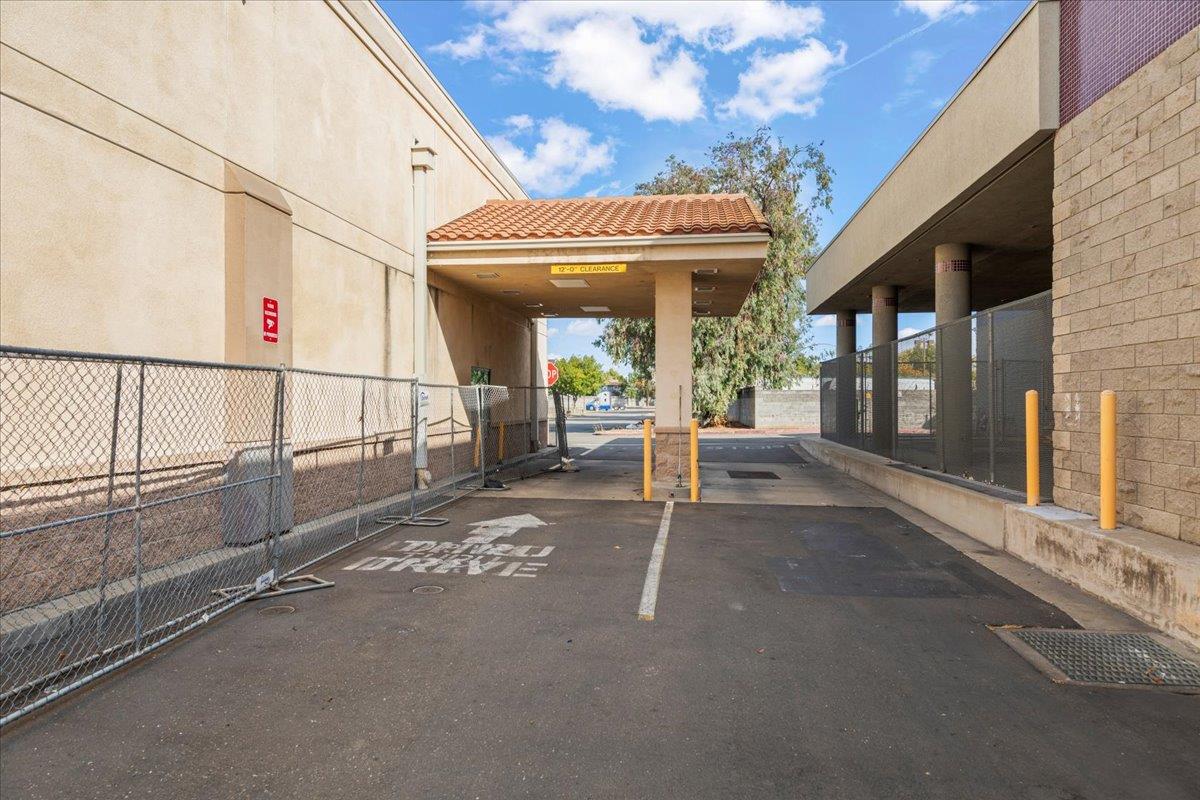 Detail Gallery Image 7 of 15 For 7155 24th St, Sacramento,  CA 95822 - – Beds | – Baths