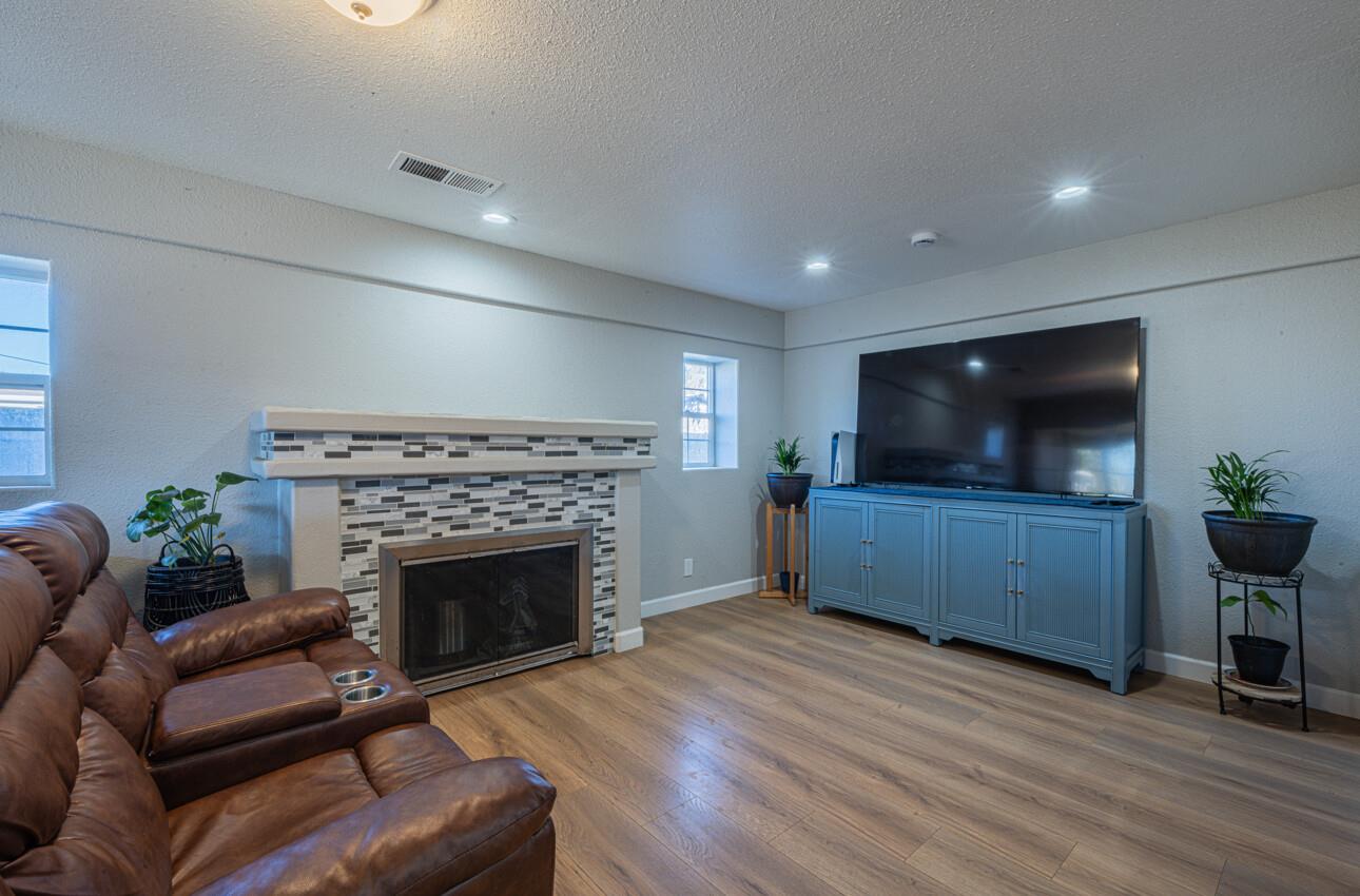 Detail Gallery Image 8 of 30 For 316 10th St, Greenfield,  CA 93927 - 2 Beds | 2 Baths