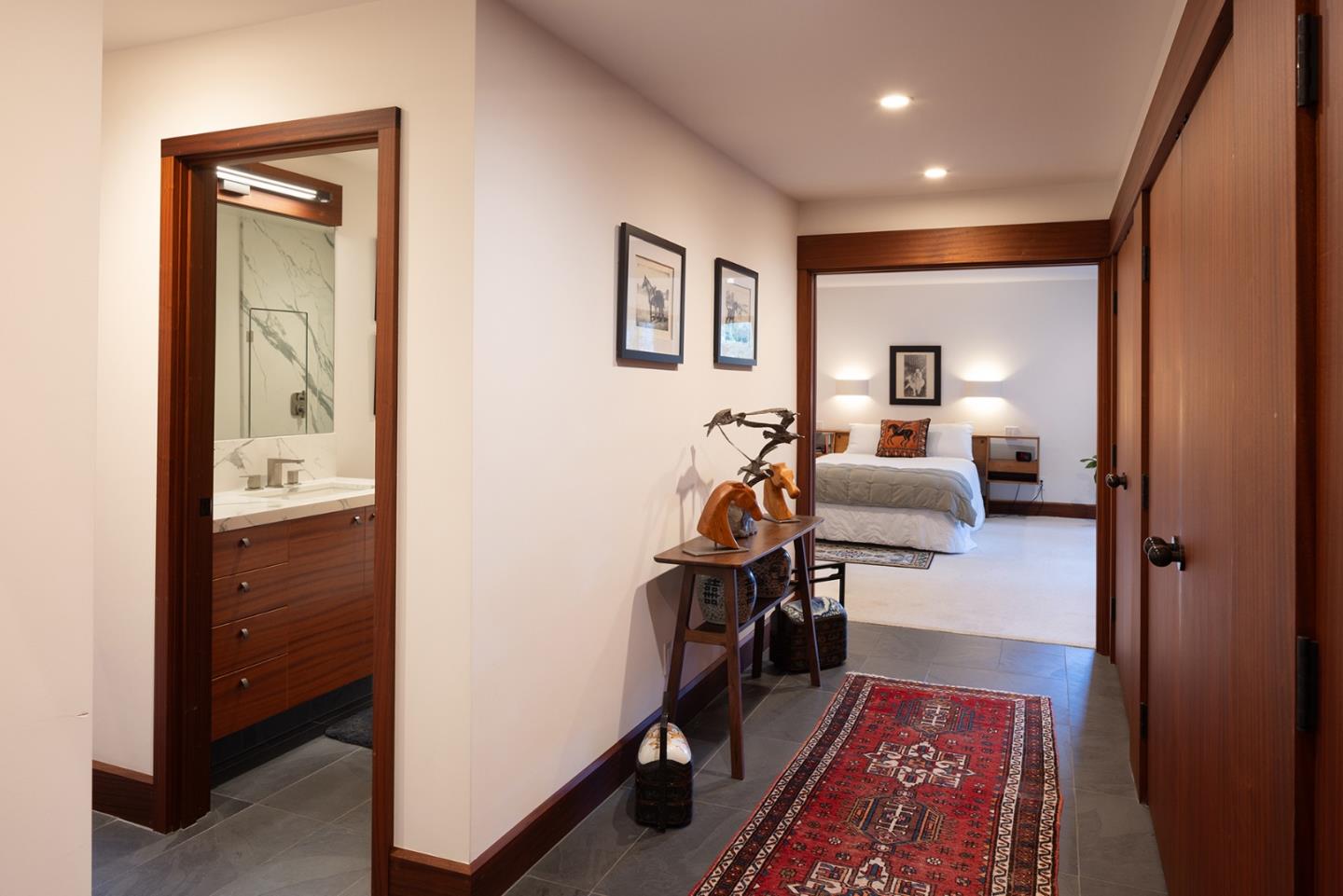 Detail Gallery Image 18 of 22 For 9563 Oak Ct, Carmel,  CA 93923 - 3 Beds | 3 Baths