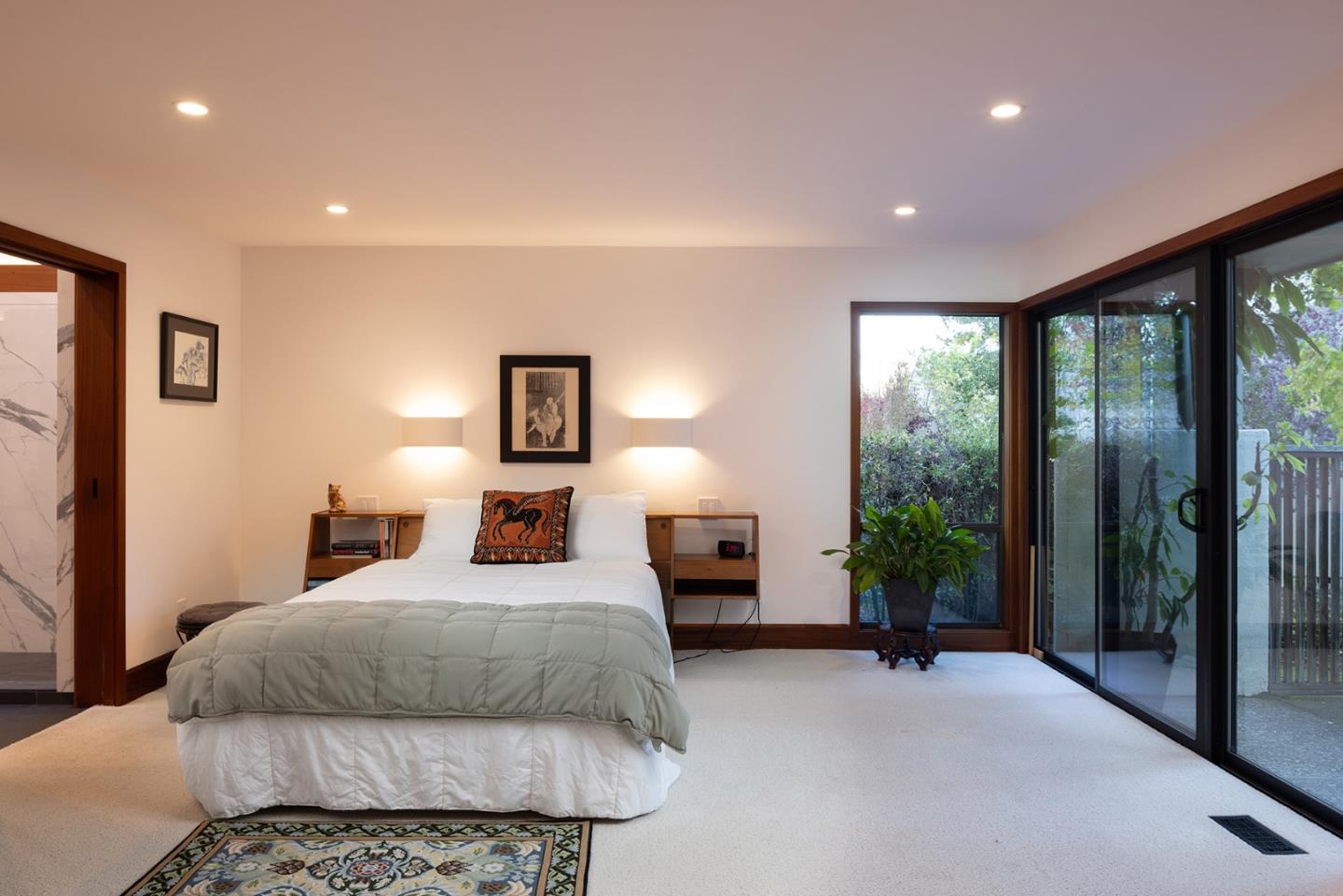 Detail Gallery Image 19 of 22 For 9563 Oak Ct, Carmel,  CA 93923 - 3 Beds | 3 Baths