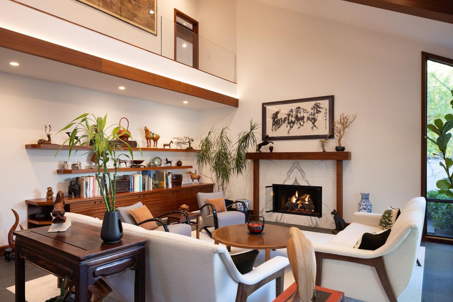 Detail Gallery Image 8 of 22 For 9563 Oak Ct, Carmel,  CA 93923 - 3 Beds | 3 Baths