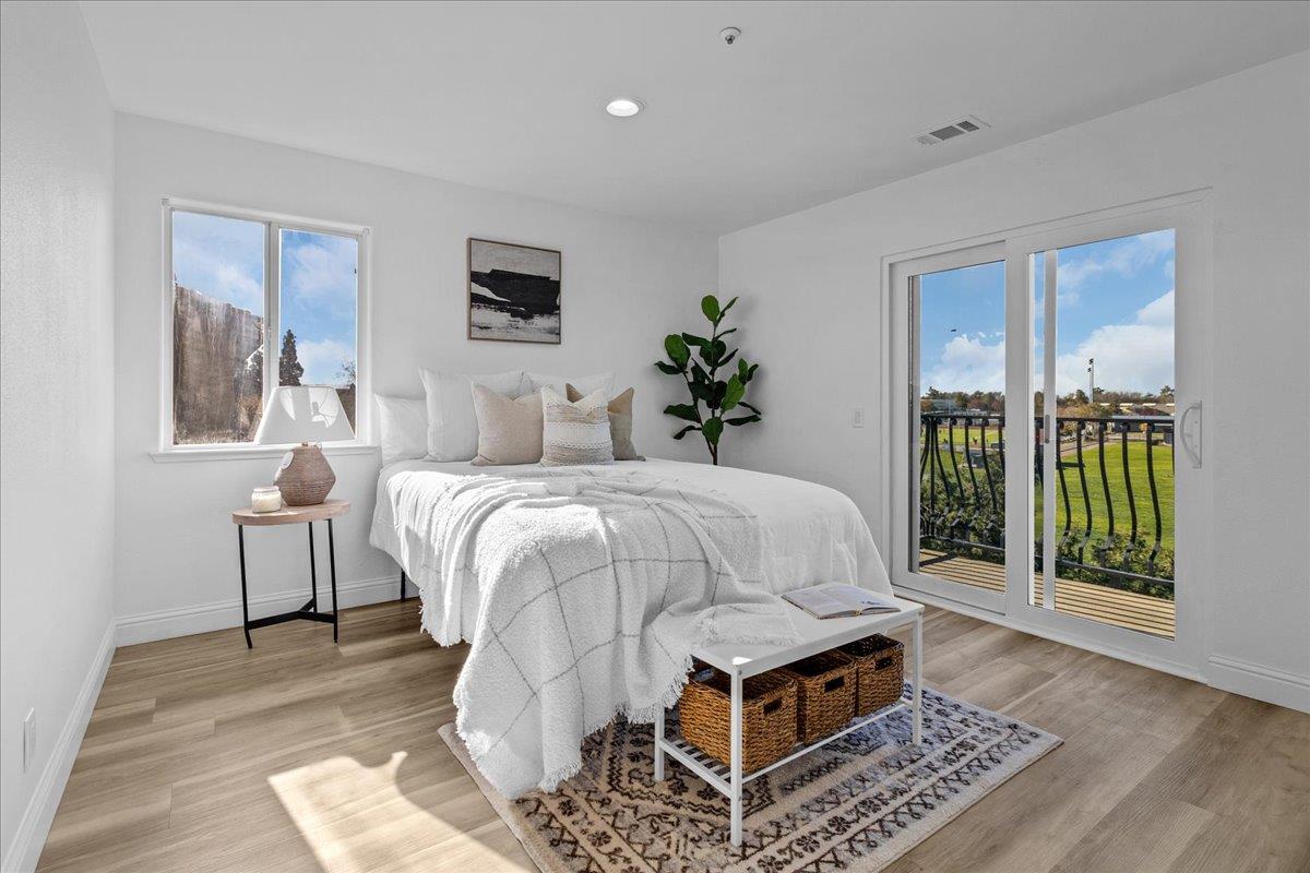 Detail Gallery Image 18 of 46 For 949 Nantucket Blvd #11,  Salinas,  CA 93906 - 3 Beds | 2/1 Baths