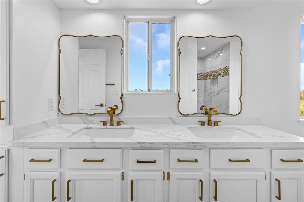 Detail Gallery Image 23 of 46 For 949 Nantucket Blvd #11,  Salinas,  CA 93906 - 3 Beds | 2/1 Baths