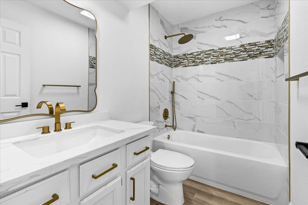 Detail Gallery Image 35 of 46 For 949 Nantucket Blvd #11,  Salinas,  CA 93906 - 3 Beds | 2/1 Baths