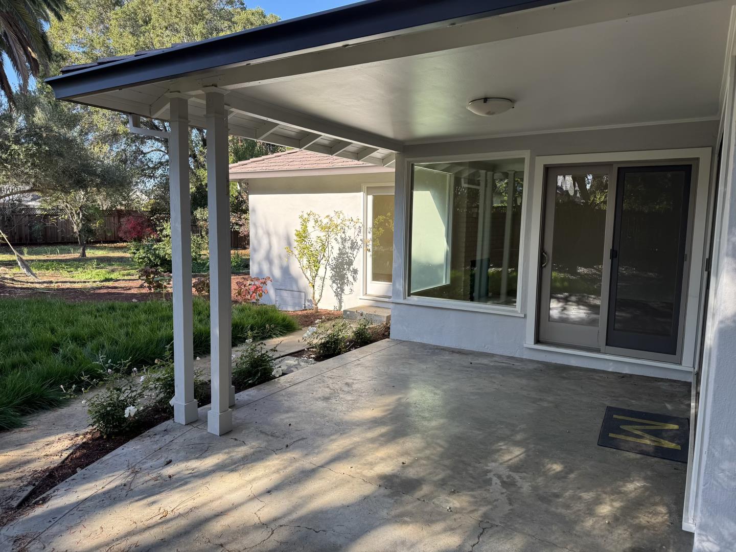 Detail Gallery Image 4 of 17 For 130 Garland Way, Los Altos,  CA 94022 - 5 Beds | 2/1 Baths