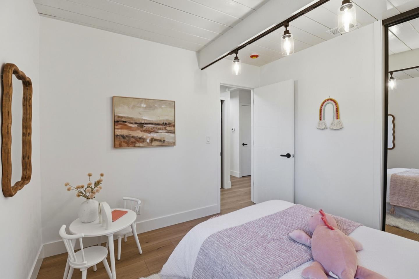 Detail Gallery Image 23 of 45 For 2275 Allegheny Way, San Mateo,  CA 94402 - 4 Beds | 2 Baths