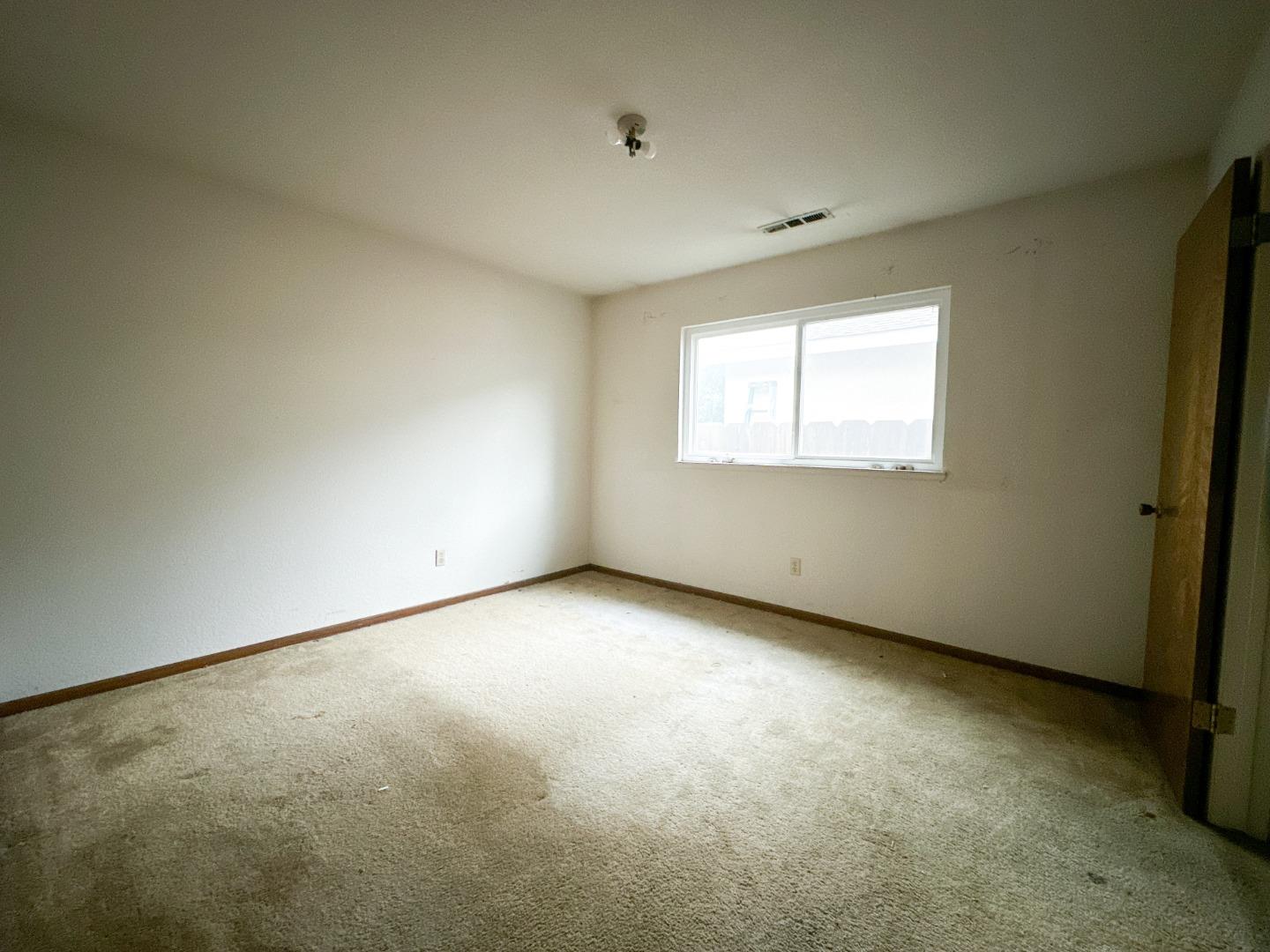 Detail Gallery Image 11 of 27 For 1465 W Tuolumne Rd, Turlock,  CA 95382 - 3 Beds | 2 Baths