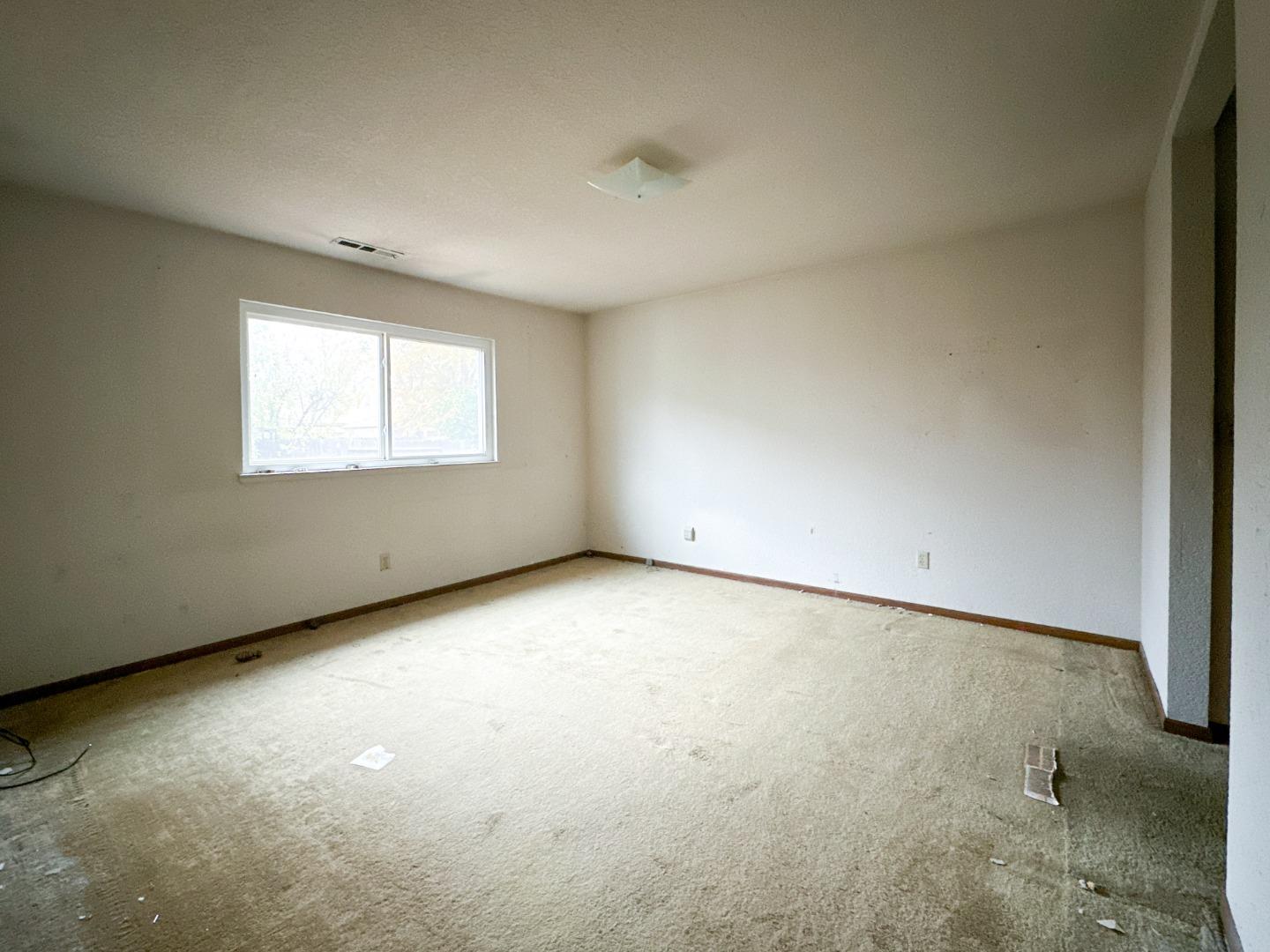 Detail Gallery Image 8 of 27 For 1465 W Tuolumne Rd, Turlock,  CA 95382 - 3 Beds | 2 Baths