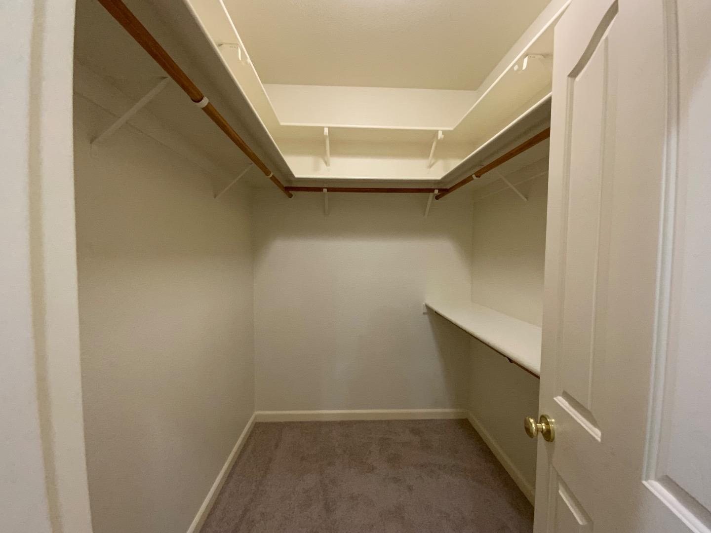 Detail Gallery Image 12 of 37 For 61 Orchard Ave, Redwood City,  CA 94061 - 4 Beds | 3/1 Baths