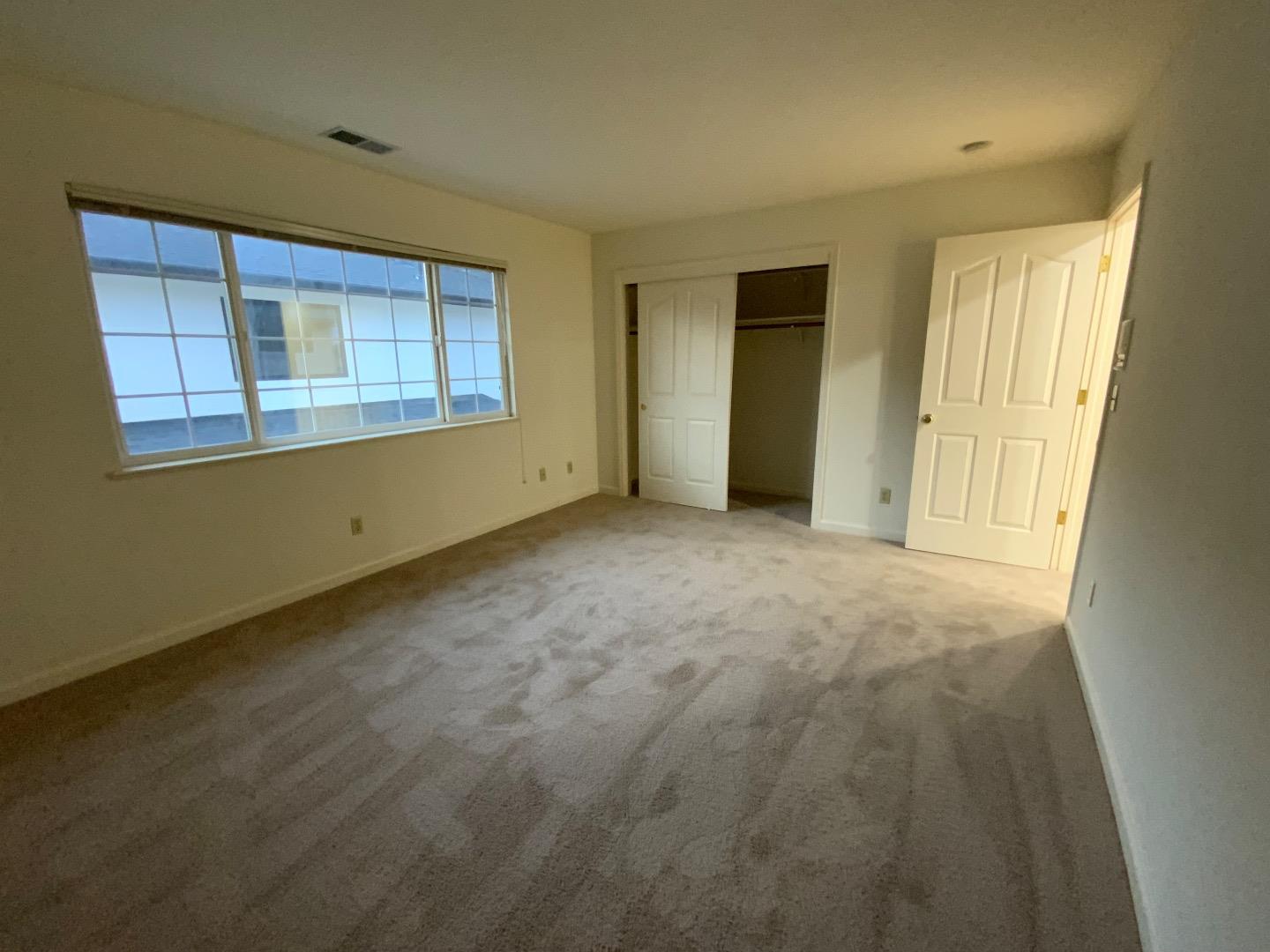 Detail Gallery Image 19 of 37 For 61 Orchard Ave, Redwood City,  CA 94061 - 4 Beds | 3/1 Baths