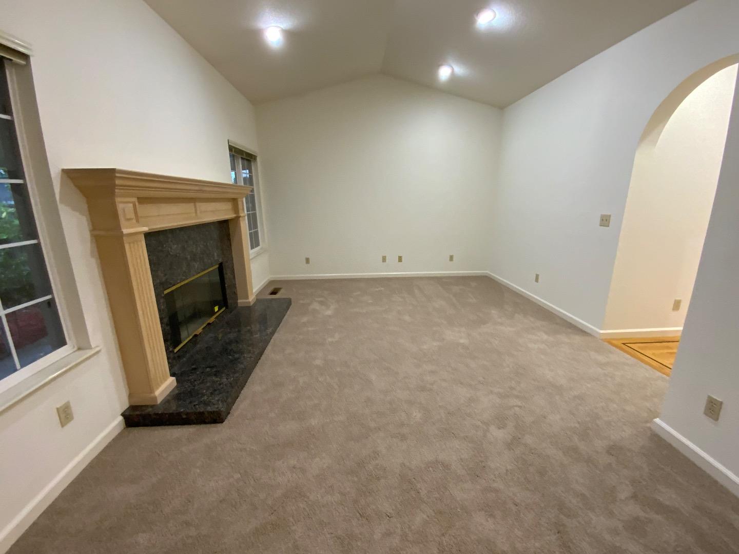 Detail Gallery Image 32 of 37 For 61 Orchard Ave, Redwood City,  CA 94061 - 4 Beds | 3/1 Baths