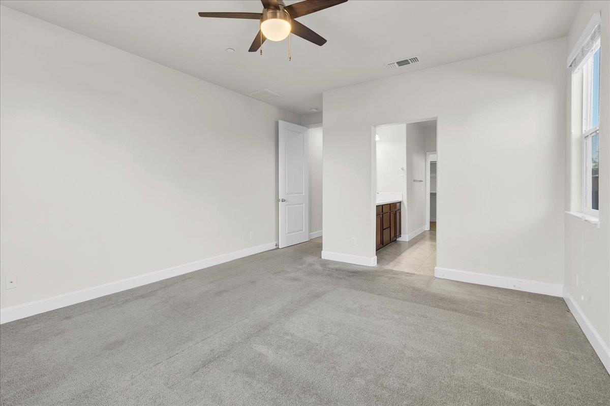 Detail Gallery Image 20 of 59 For 215 Lucero Dr, Hollister,  CA 95023 - 3 Beds | 2 Baths