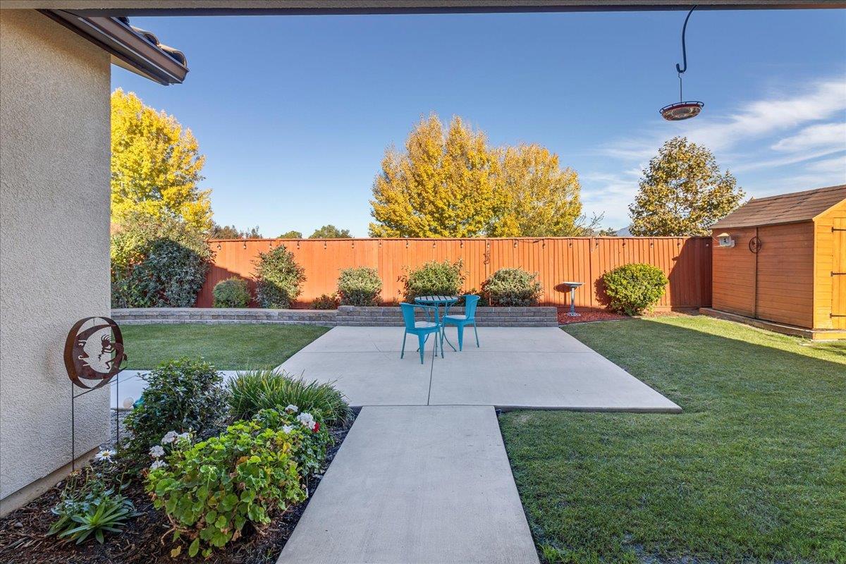 Detail Gallery Image 35 of 59 For 215 Lucero Dr, Hollister,  CA 95023 - 3 Beds | 2 Baths