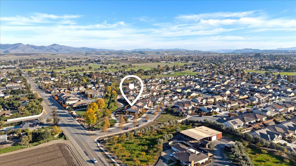 Detail Gallery Image 46 of 59 For 215 Lucero Dr, Hollister,  CA 95023 - 3 Beds | 2 Baths