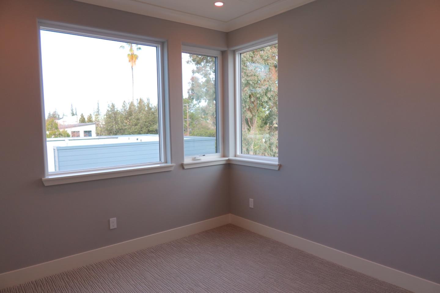 Detail Gallery Image 10 of 12 For 422 Acacia Ave, Palo Alto,  CA 94306 - 3 Beds | 2/2 Baths