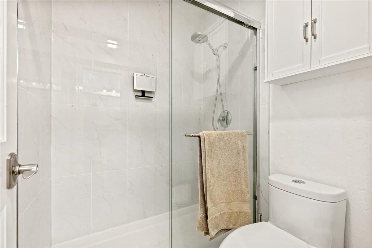 Detail Gallery Image 18 of 29 For 1323 Fruitdale Ave, San Jose,  CA 95126 - 2 Beds | 2/1 Baths