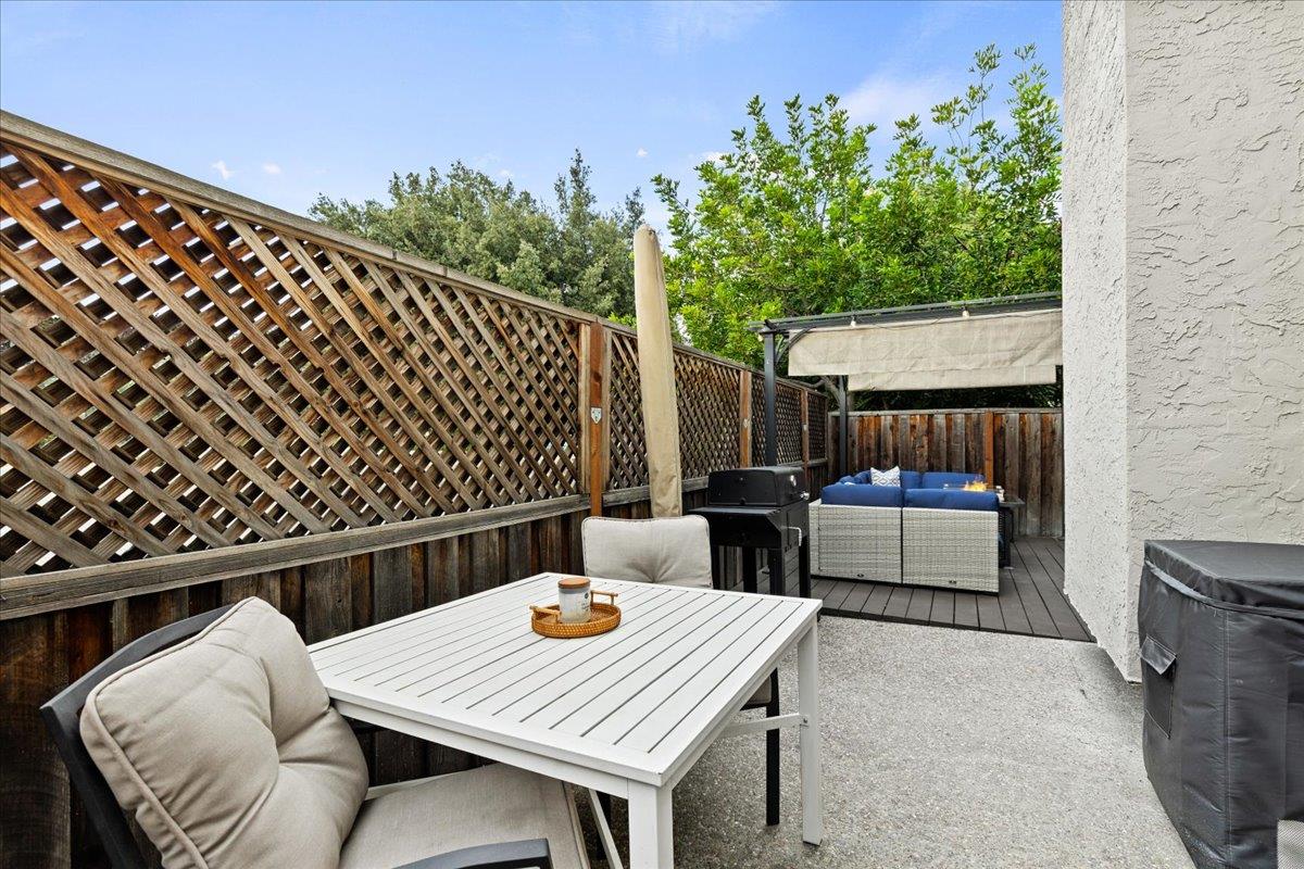 Detail Gallery Image 22 of 29 For 1323 Fruitdale Ave, San Jose,  CA 95126 - 2 Beds | 2/1 Baths