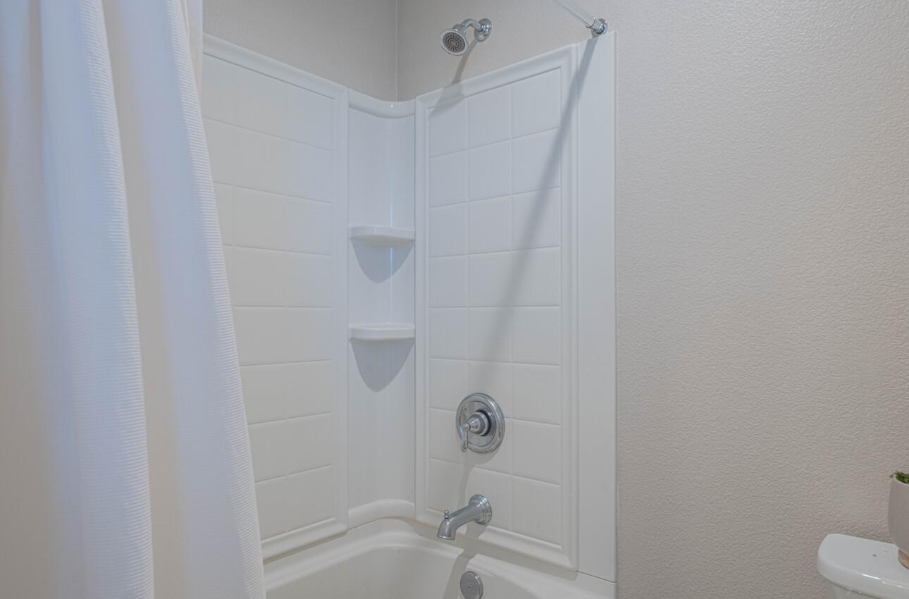 Detail Gallery Image 31 of 43 For 19130 Fallingwater Ln, Marina,  CA 93933 - 3 Beds | 2/1 Baths