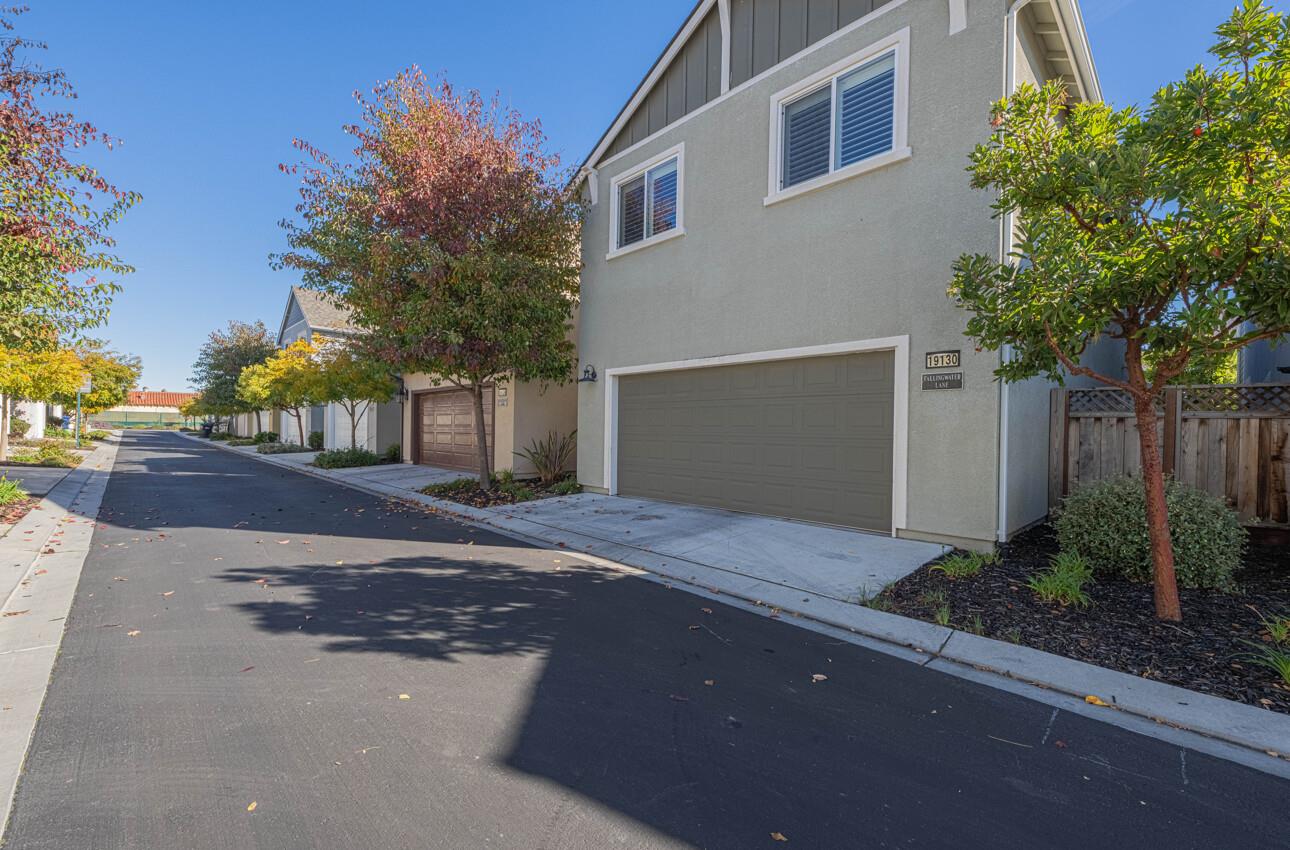 Detail Gallery Image 34 of 43 For 19130 Fallingwater Ln, Marina,  CA 93933 - 3 Beds | 2/1 Baths