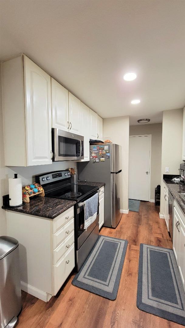 Detail Gallery Image 19 of 25 For 680 Dartmore Ln #259,  Hayward,  CA 94544 - 2 Beds | 2 Baths