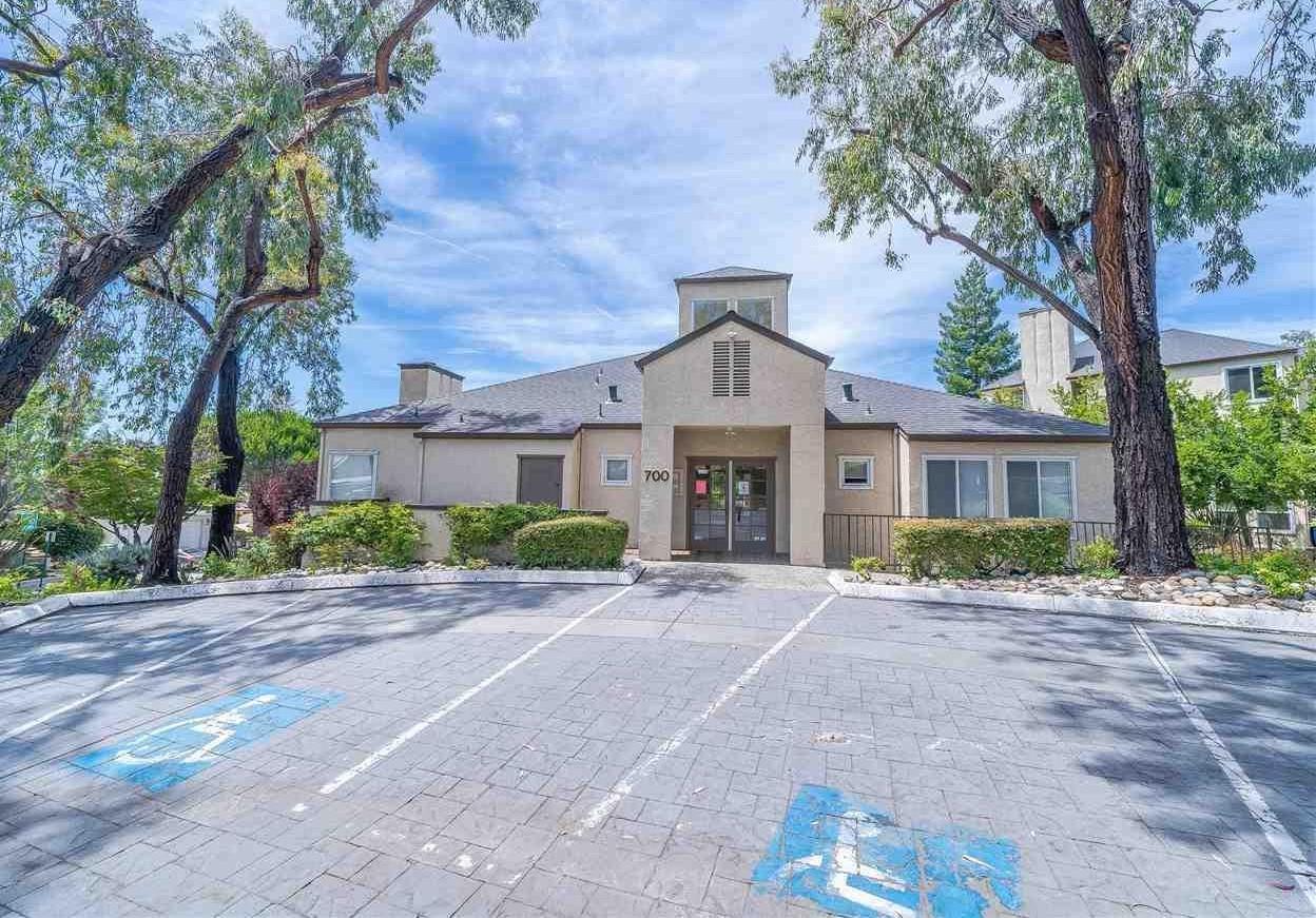 Detail Gallery Image 4 of 25 For 680 Dartmore Ln #259,  Hayward,  CA 94544 - 2 Beds | 2 Baths