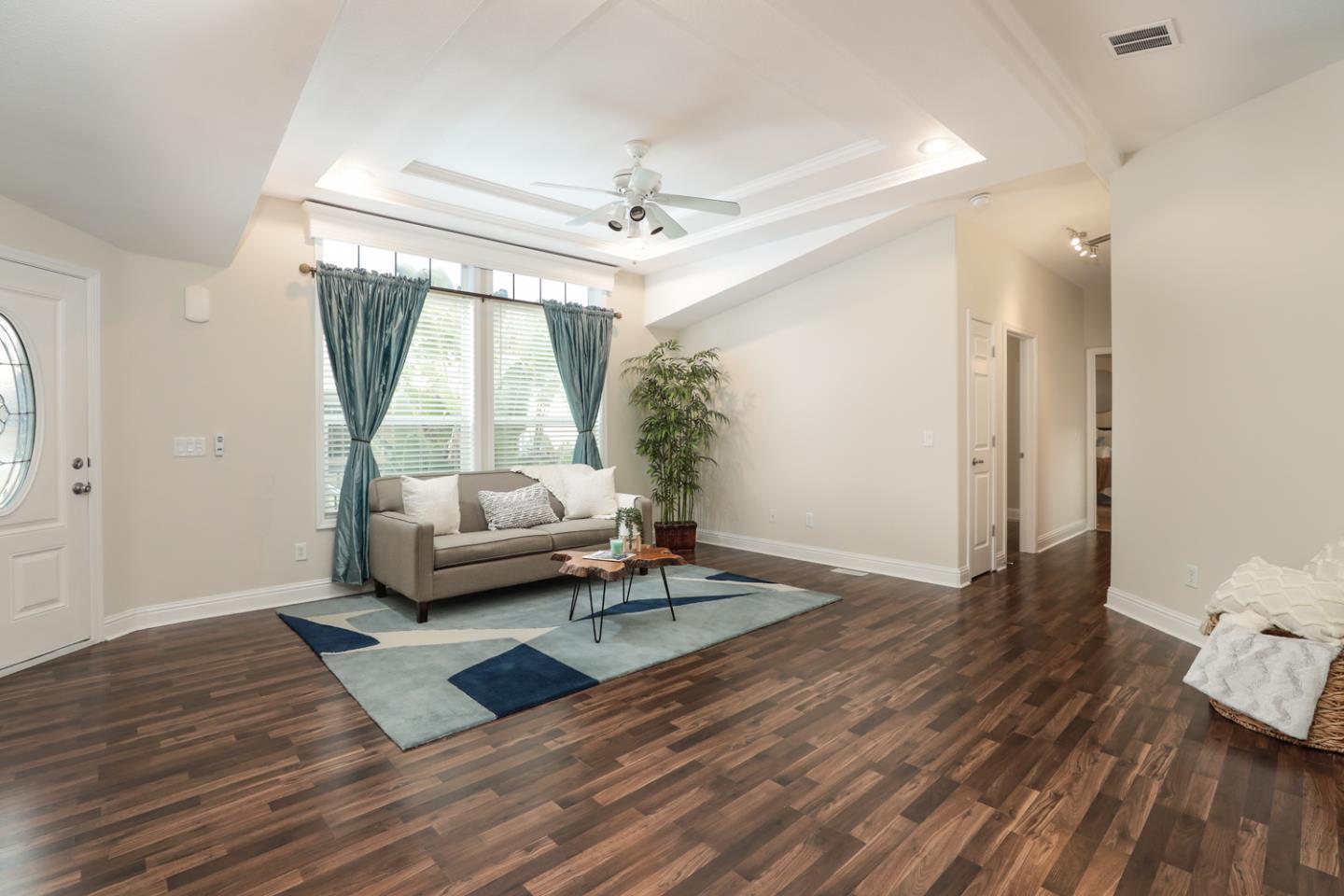 Detail Gallery Image 5 of 25 For 1225 Vienna Dr #225,  Sunnyvale,  CA 94089 - 3 Beds | 2 Baths